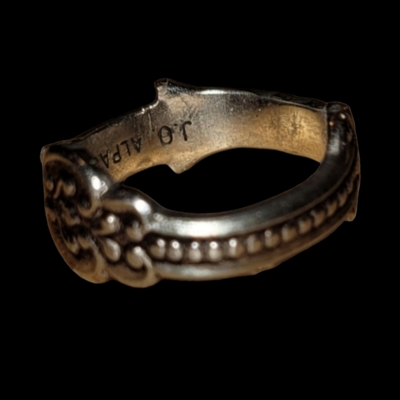 Beautiful Petite Vintage Spoon Ring Size 5 Hand Forged - Picture 7 of 8